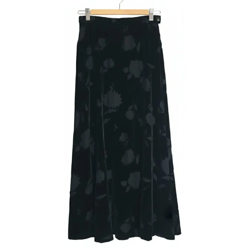 Jones New York Womens size 6 long maxi skirt velvet black silk whimsigoth y2k